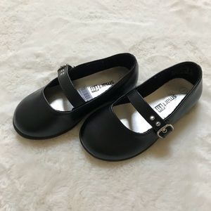Toddler Girls Dress Shoes! Size 7!